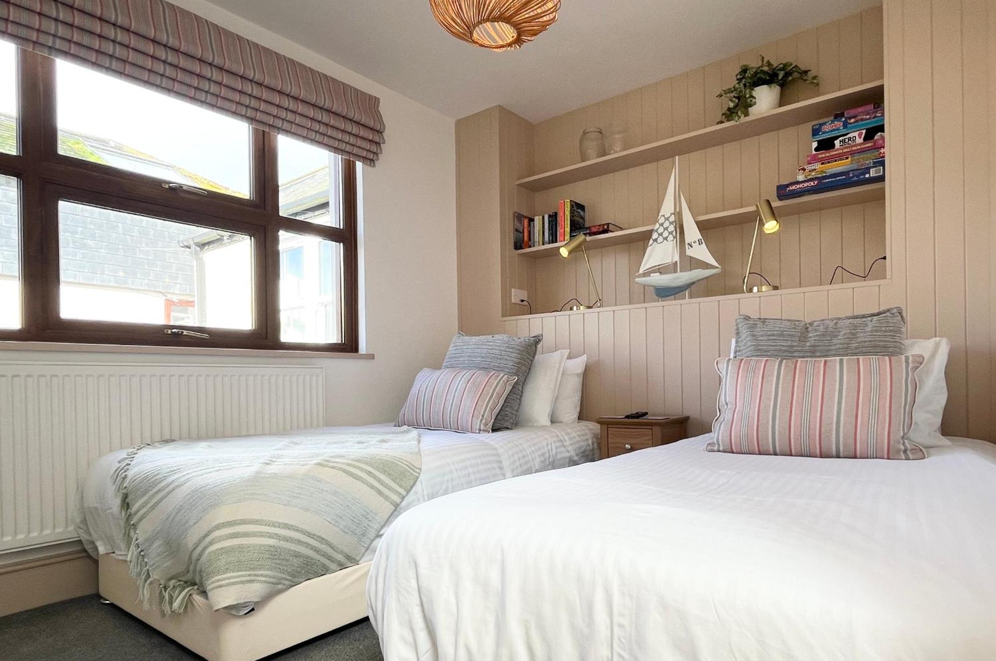 Holiday home Mariner's Cottage~cozy Nook Close To The Sea Sleeps 4