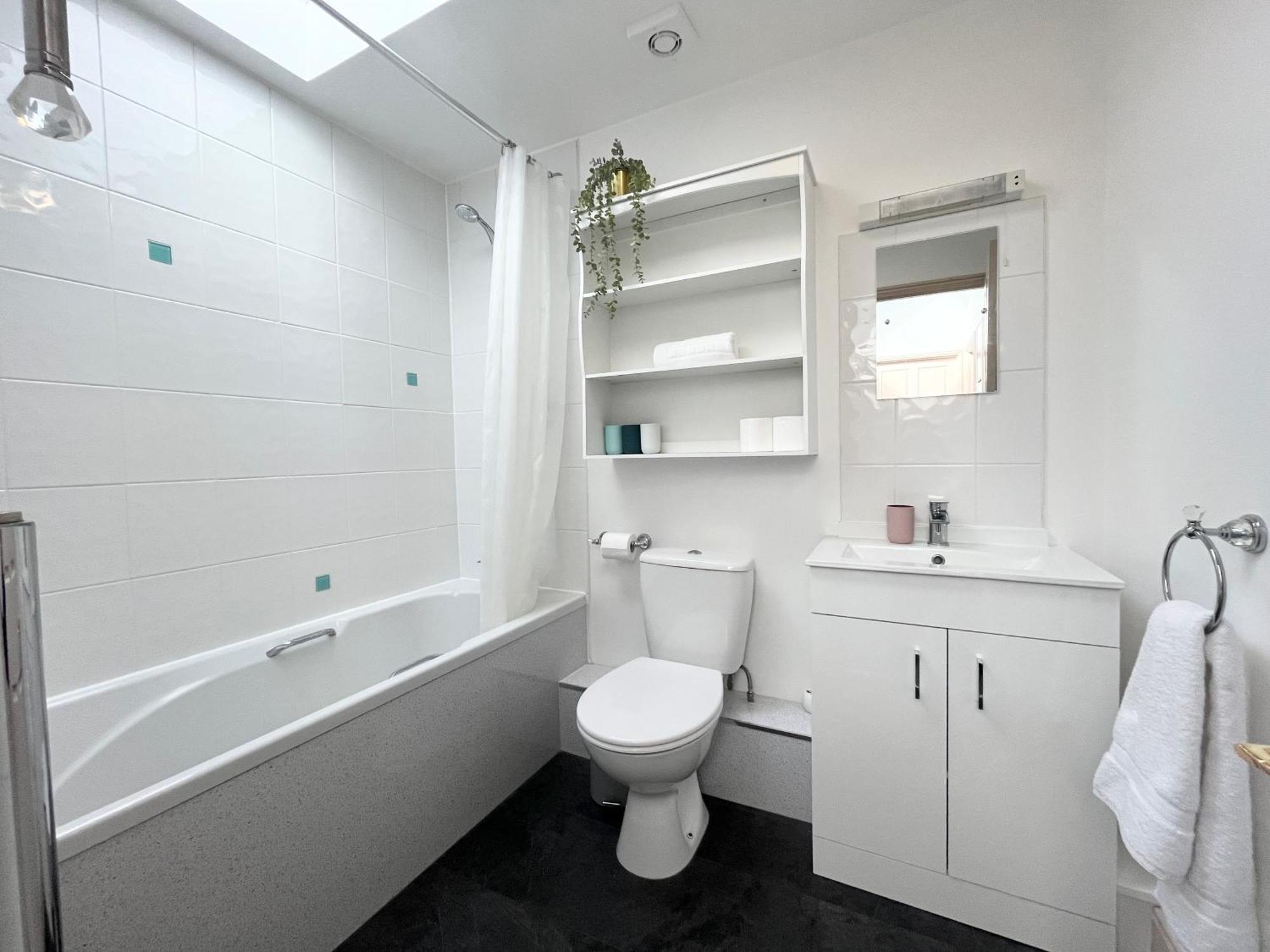 Mariner's Cottage~cozy Nook Close To The Sea Sleeps 4 Holiday home *