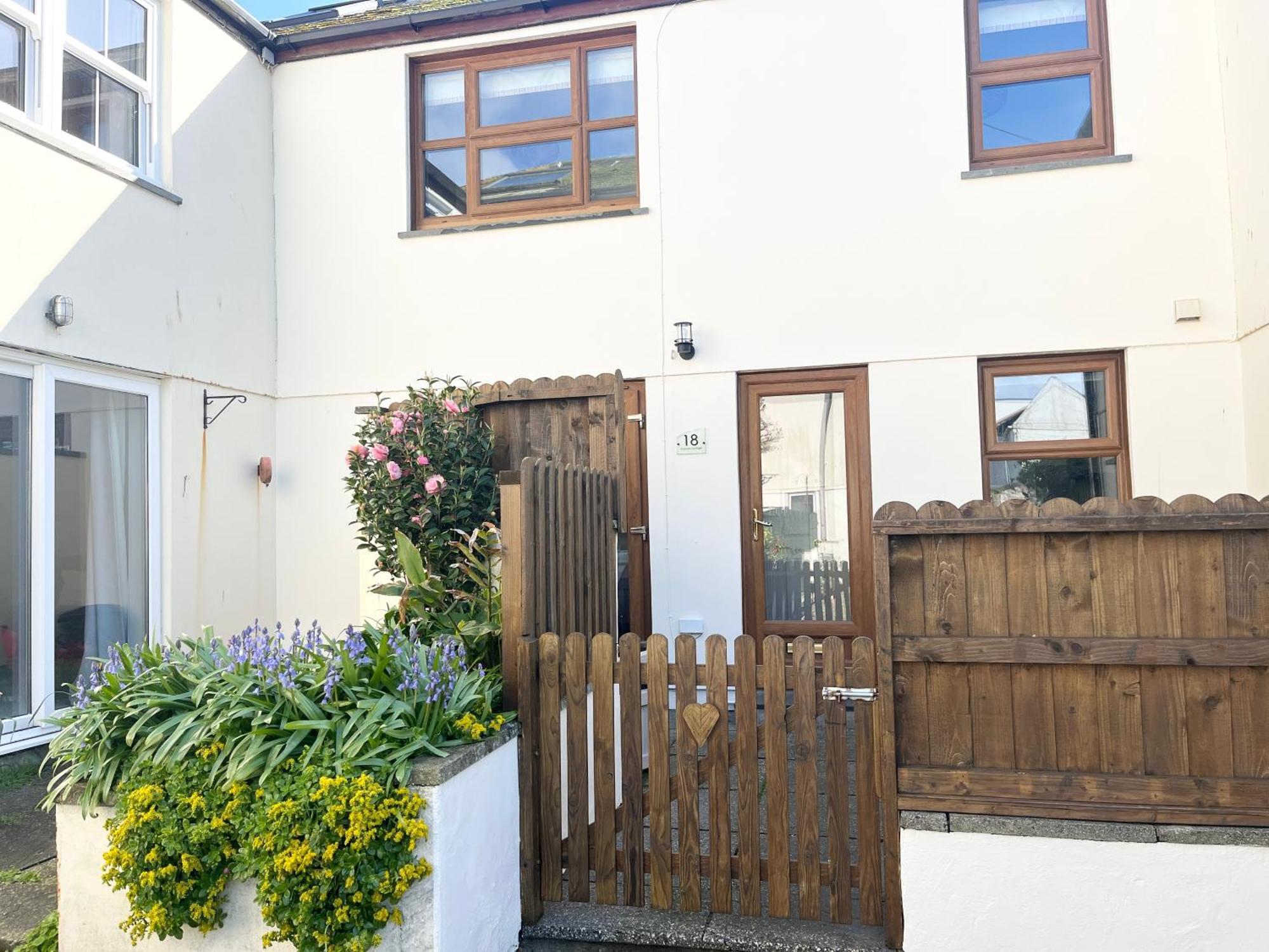 Mariner's Cottage~cozy Nook Close To The Sea Sleeps 4 *
