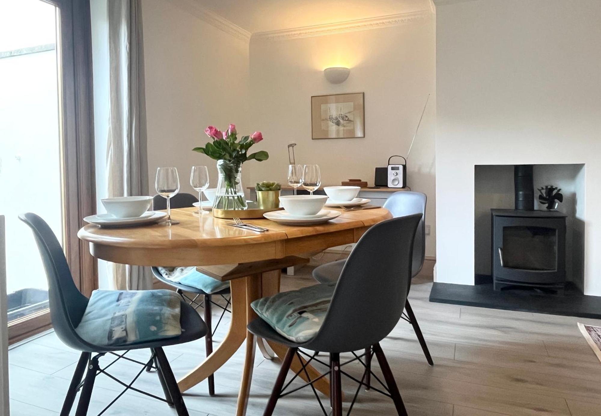 Mariner's Cottage~cozy Nook Close To The Sea Sleeps 4